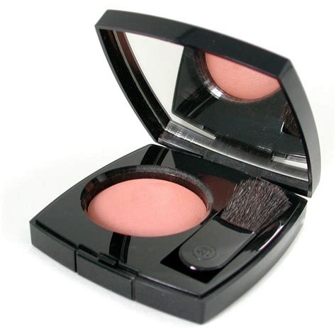 Румяна Chanel Powder Blush цвет No. 15 Orchid Rose.